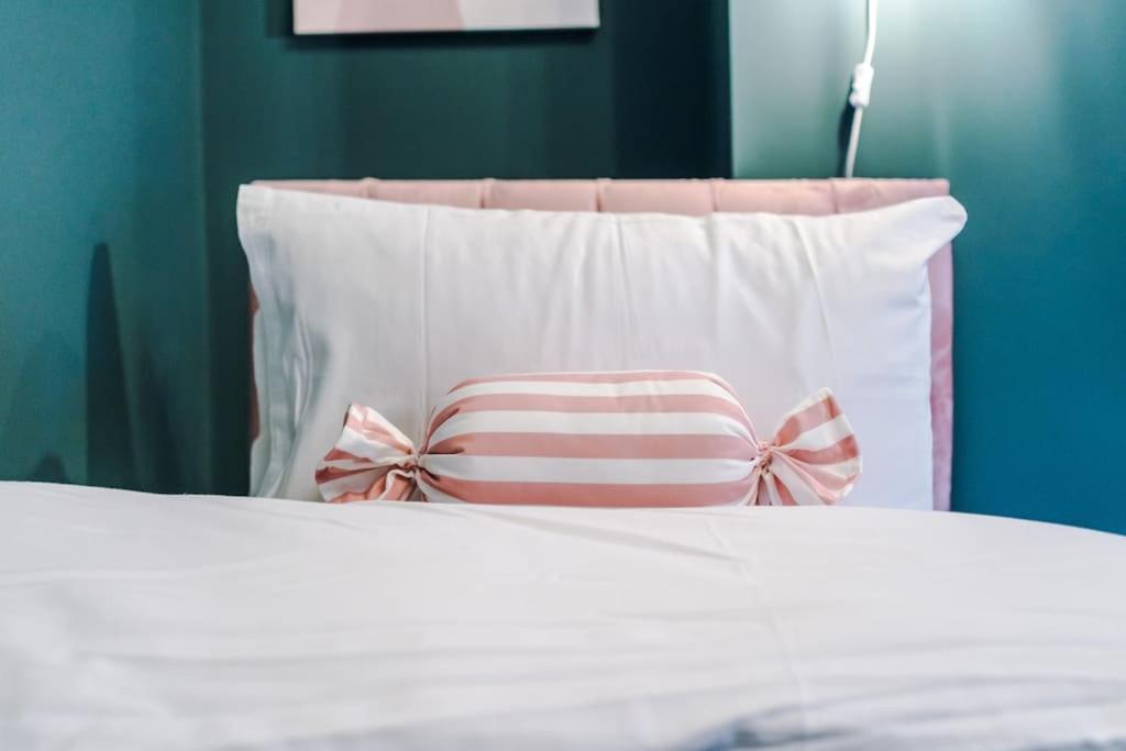5 Bed Salford Sanctuary Retreat Villa Манчестър Екстериор снимка