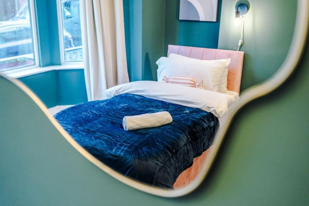 5 Bed Salford Sanctuary Retreat Villa Манчестър Екстериор снимка