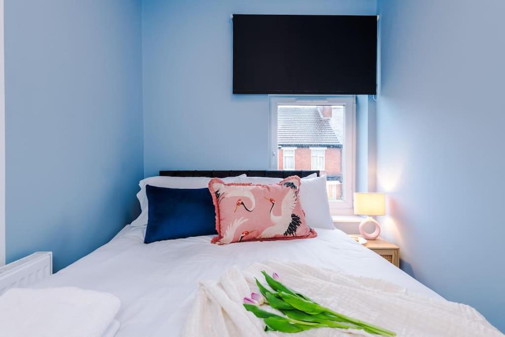 5 Bed Salford Sanctuary Retreat Villa Манчестър Екстериор снимка