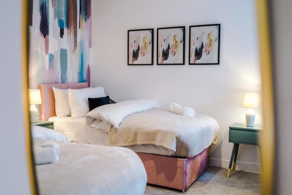 5 Bed Salford Sanctuary Retreat Villa Манчестър Екстериор снимка