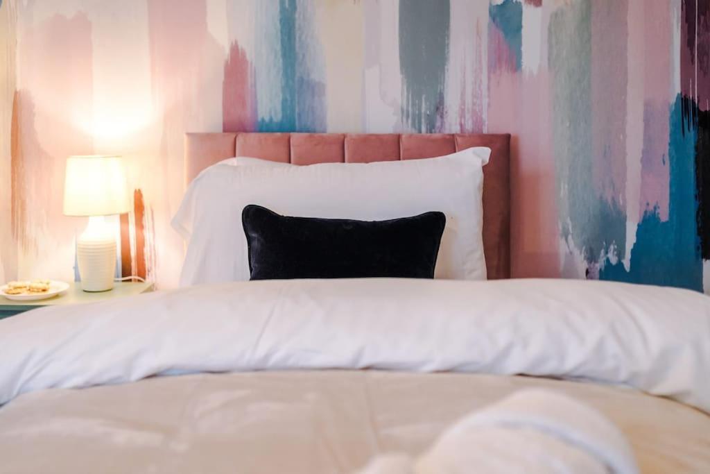 5 Bed Salford Sanctuary Retreat Villa Манчестър Екстериор снимка