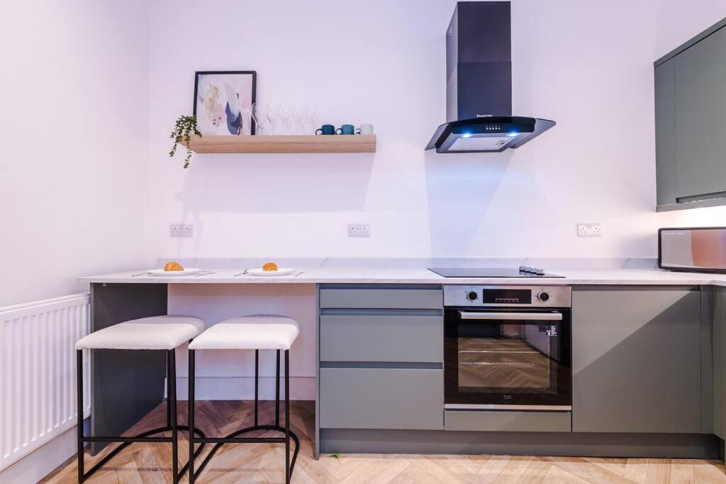 5 Bed Salford Sanctuary Retreat Villa Манчестър Екстериор снимка