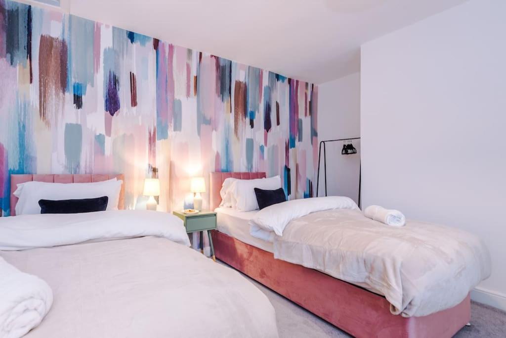5 Bed Salford Sanctuary Retreat Villa Манчестър Екстериор снимка
