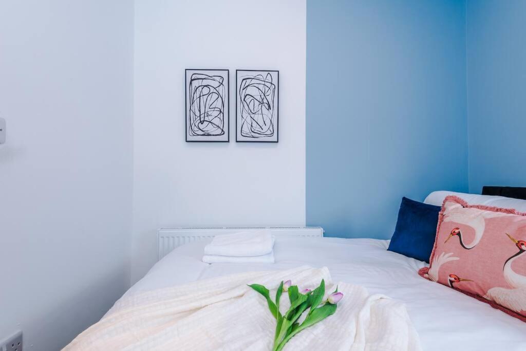 5 Bed Salford Sanctuary Retreat Villa Манчестър Екстериор снимка