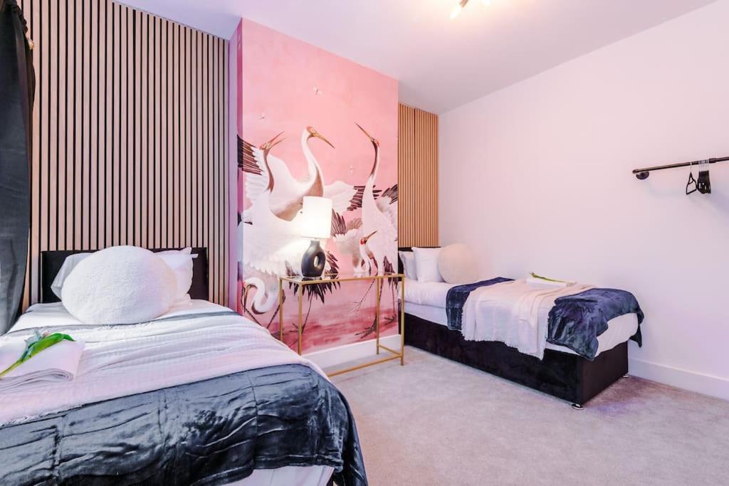 5 Bed Salford Sanctuary Retreat Villa Манчестър Екстериор снимка